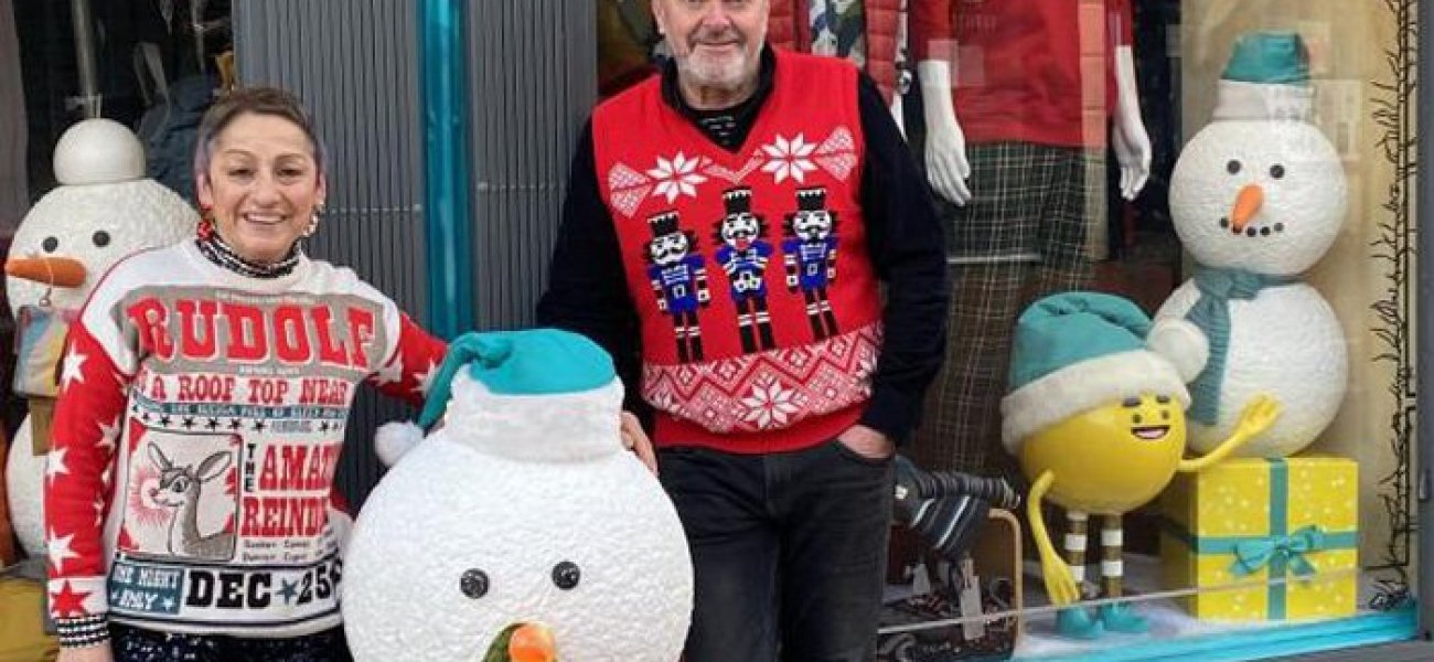 Shopkeeper urges cold-hearted thief to return snowman nicked from outside
