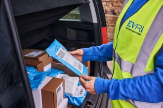 A family's doorbell camera captured footage of thieves stealing a parcel from behind their gate during the daytime. The footage shows the thieves getting out of a car and walking up to the family's gate, before quickly removing the package and walking awa