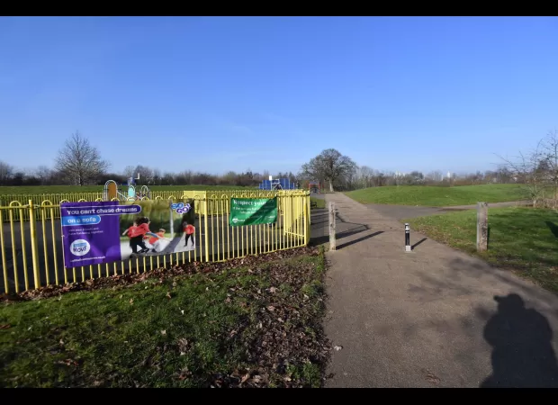 Gran reports that drug dealers are utilizing drones to deliver drugs to her nearby park, which has been neglected.