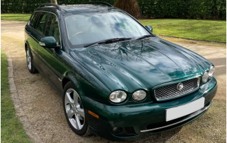 Chris Evans has given away a car belonging to Queen Elizabeth II as part of a prize for Red Nose Day.