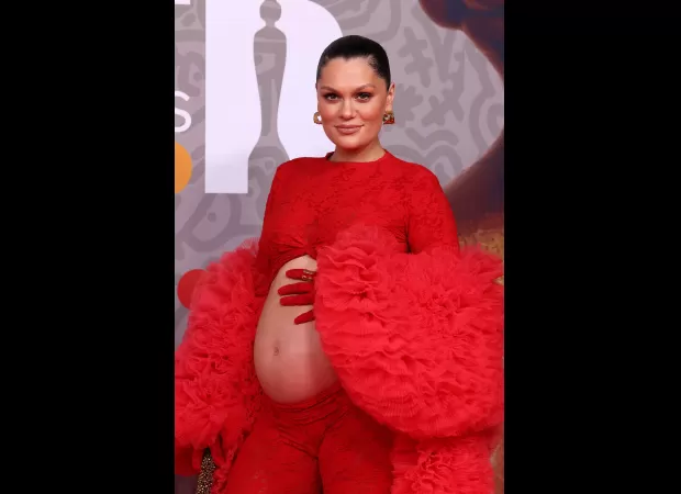 After being vegan for years, Jessie J has started eating meat again as a result of pregnancy cravings.