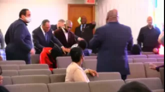 A Missouri pastor stopped an armed robbery by praying for the would-be thieves during a service. The pastor was able to prevent the robbery without any physical intervention.