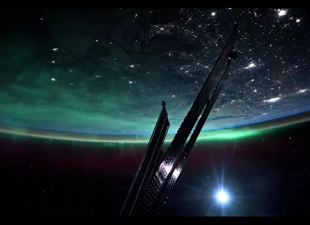 A Nasa astronaut took a gorgeous photo of the Northern Lights from outer space.