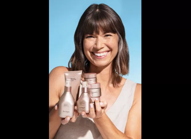 Are you uncertain about what to give your mom for Mother's Day? We have a great present for her.