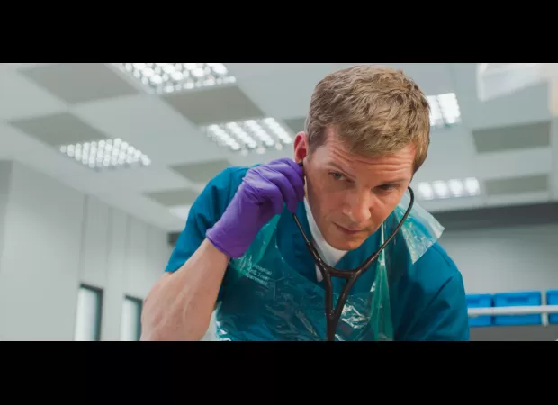 Rash discovers Ashok with a knife, leading to speculation that he may have committed a murder.