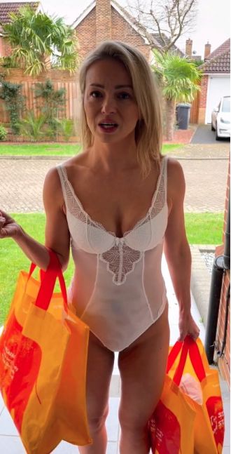 Ola Jordan often goes without clothing at home due to her recent weight loss.