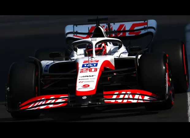 What is the top speed of F1 cars and what is their approximate value?