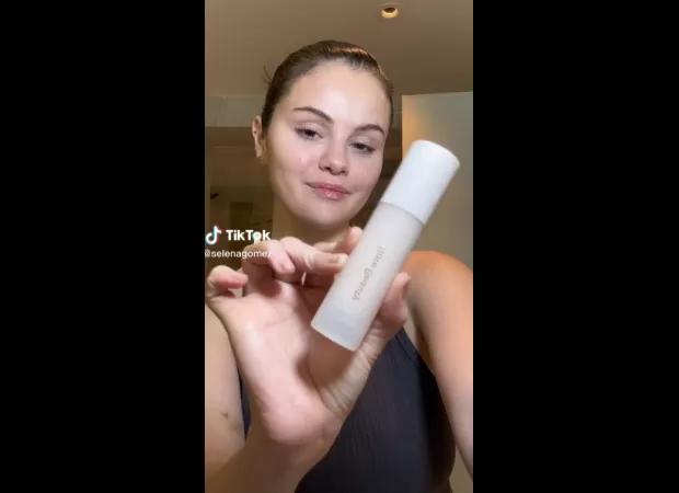 Selena Gomez has encouraged people to be more compassionate following the drama involving Hailey Bieber.