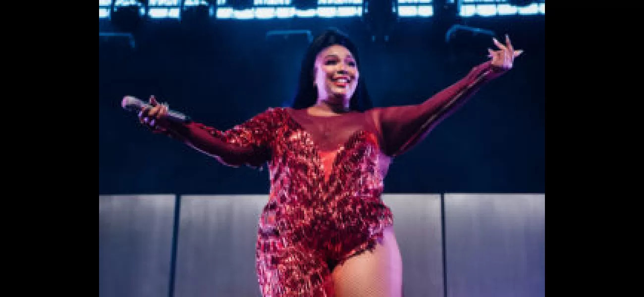 A fan of Lizzo's completely stole the show when they performed the entire choreography to her song 
