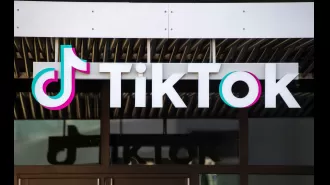 The US government is looking into the owner of TikTok over suspicions that they may have spied on journalists.