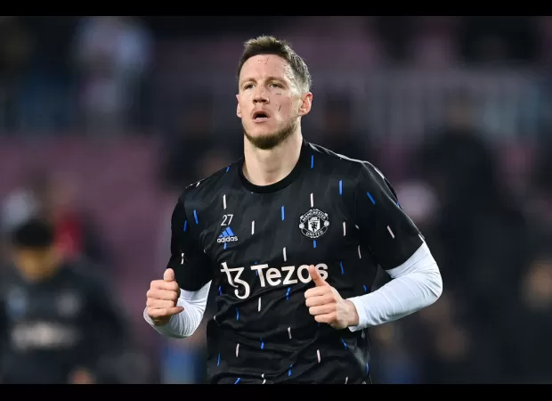 Weghorst defends his performance at Man U, insisting he is doing well.