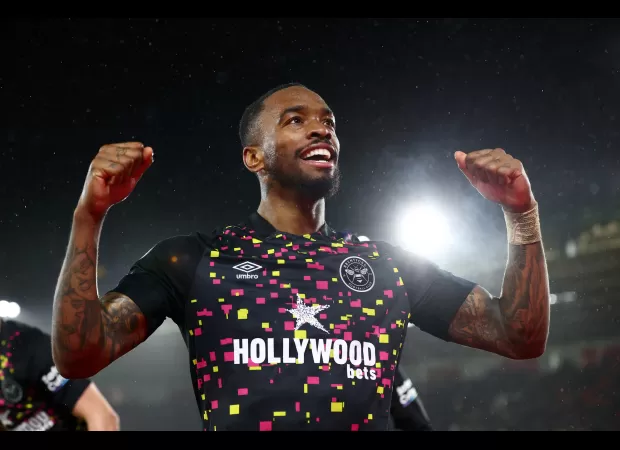 Jason Cundy is urging Todd Boehly to sign a Premier League striker, calling him a 