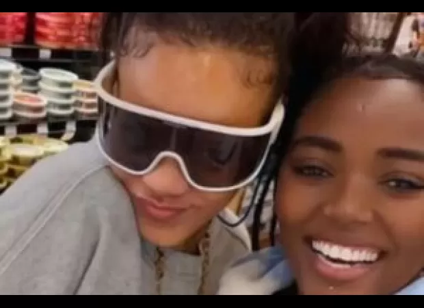 Rihanna took time to chat with a fan in an LA supermarket, showing her genuine interest and appreciation for her fans.
