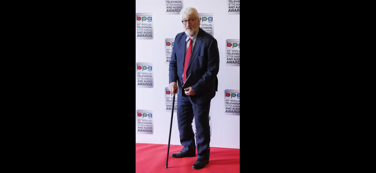 Jeremy Paxman attended the Broadcasting Press Guild Awards with a cane, where he was being honoured for his achievements.