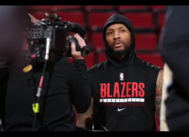 Damian Lillard thinks current NBA players have a sense of entitlement, unlike past generations.