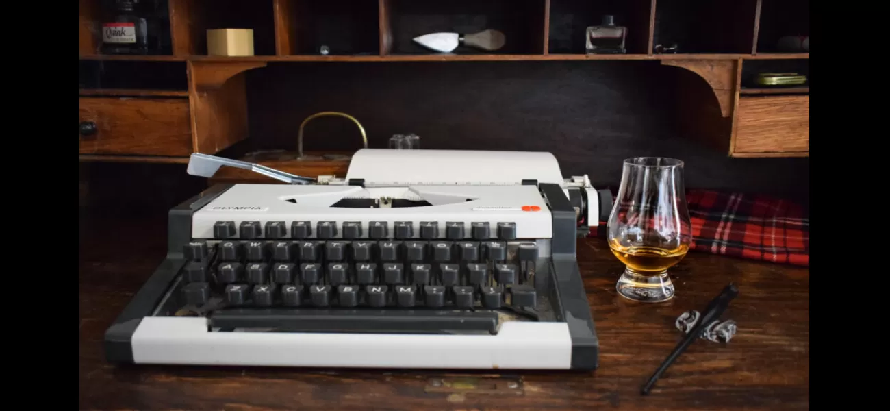 A runner-up was chosen in a competition for a crime-themed short story written with a Glencairn glass as the focus.