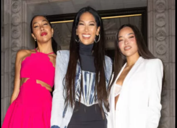 Aoki was disappointed that her mother wasn't included in Vogue's tribute to Karl Lagerfeld, and expressed her feelings on social media.