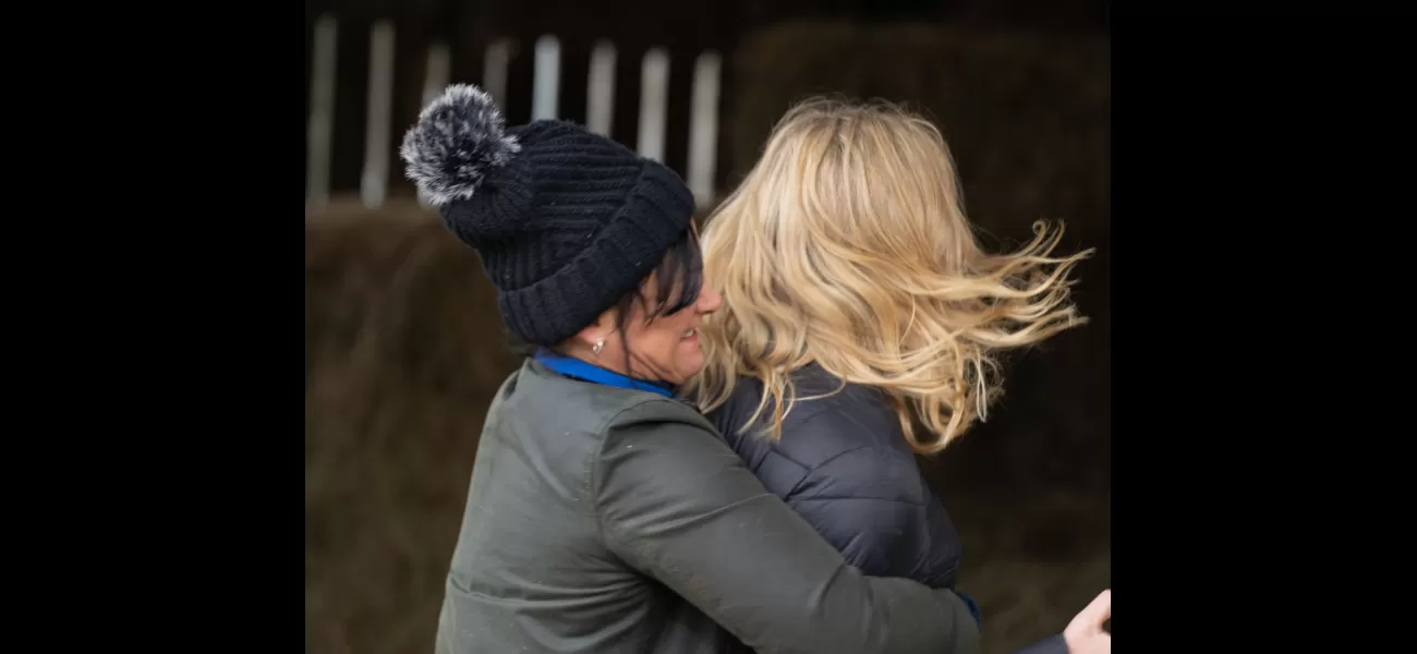 Charity kicks Moira out after she ruins her wedding day.