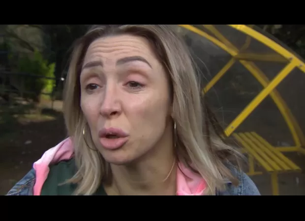 Juliet returns to find Donna-Marie struggling with drugs, forcing her to confront her demons.