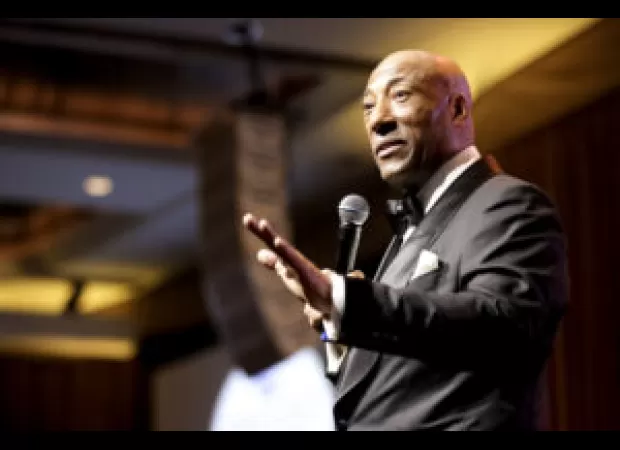 Byron Allen calls on Carl Icahn to address McDonald's racist behavior, running an ad to demand action.