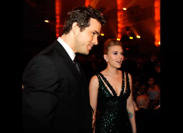 Scarlett Johansson speaks about Ryan Reynolds' marriage in a candid conversation with Gwyneth Paltrow.