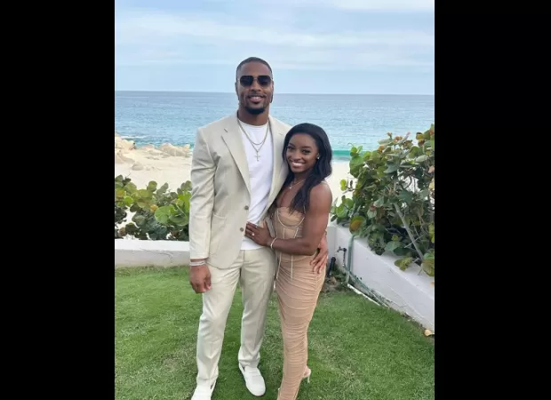 Simone and Jonathan tied the knot, and her friends are ecstatic!