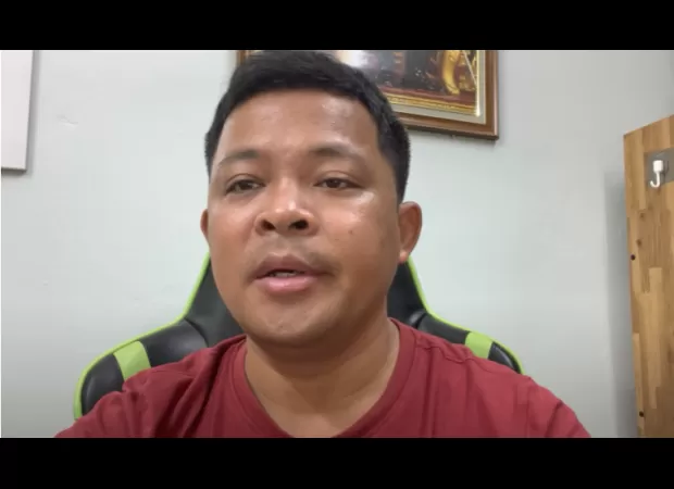 Vietnamese blogger's cries for help recorded on video from Thai security camera.