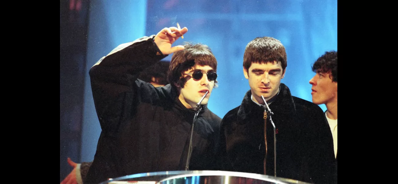 Liam calls on Noel to end their feud and reunite Oasis.