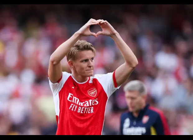 Martin Odegaard discusses his plans for the future amid rumors of a move to PSG.