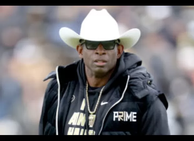 Deion faces new health concerns as he prepares for the new season.