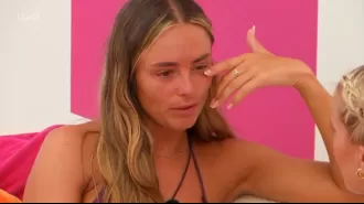 Sammy leaves Love Island after an argument with Jess and Leah.