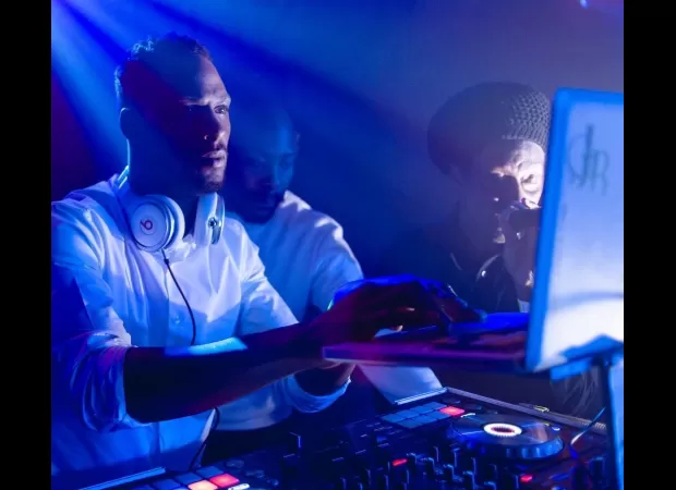 Sound system celebrates Windrush 75th anniversary by paying tribute to reggae greats.