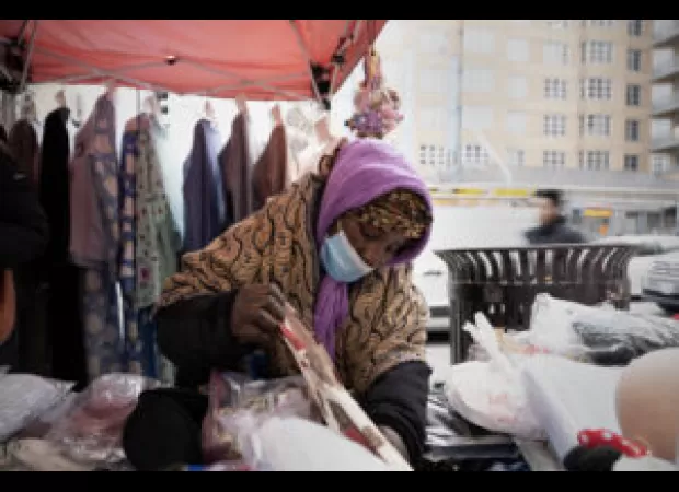 DC street vendors sue to challenge law blocking licensing, dubbed the 'Clean Hands Law'.