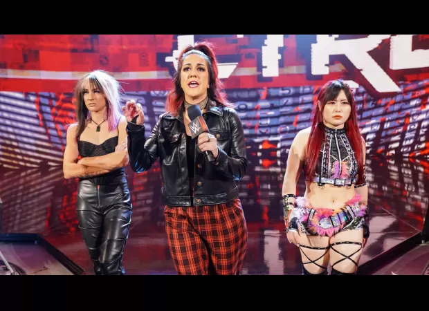 WWE SmackDown revamps with several matches scrapped before airing.