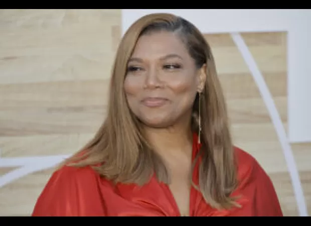 Queen Latifah stunned to be first female emcee honoured at Kennedy Center.