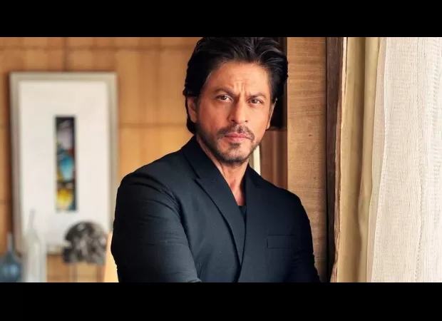 Fan asked SRK if they could go to the theater tying the days of youth. SRK responded with a witty reply.