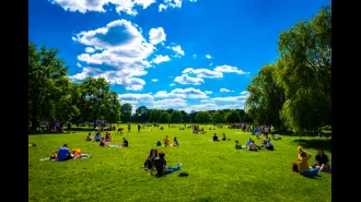 Londoners taking time off work to enjoy the sunshine: 