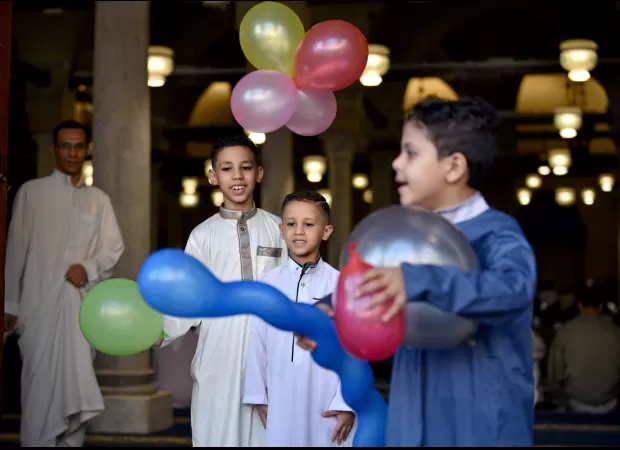 Eid Mubarak is a greeting to celebrate Eid and the response is 