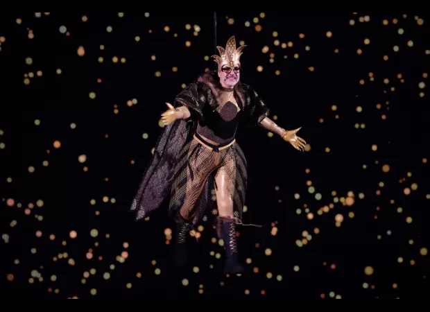 David Walliams transforms into Dorothy from The Wizard of Oz, looking drastically different from his role on Britain's Got Talent.