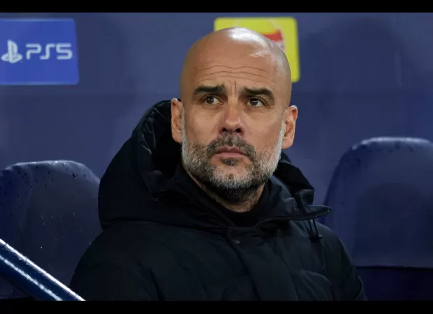 Manchester City looking at De Jong after Rice deal falls through.