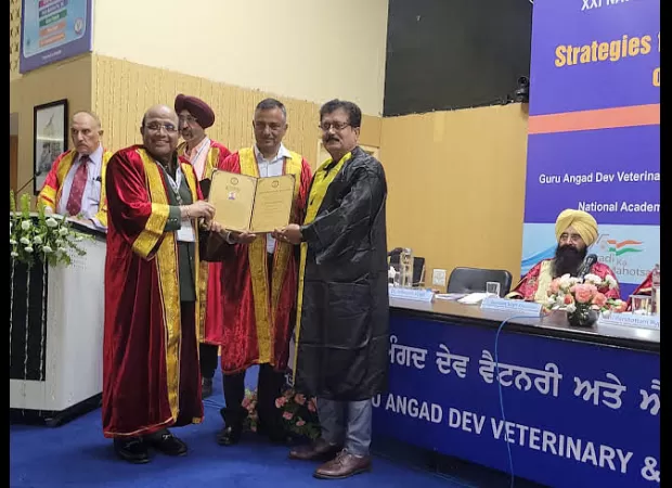 Dr Shukla from Madhya Pradesh awarded NAVC award for her contribution to veterinary science.