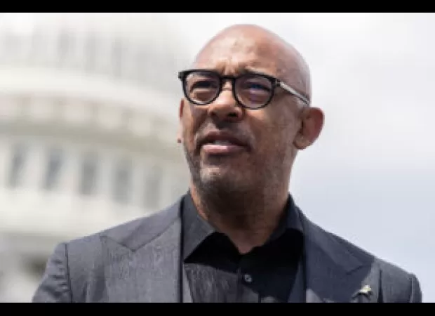 The Recording Academy clarifies their stance on Grammy nominations for AI-generated songs.