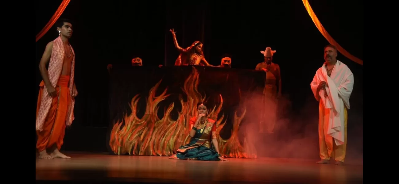 The play “Ek Kanth Vishpayi” by Dushyant Kumar was performed in Bhopal.