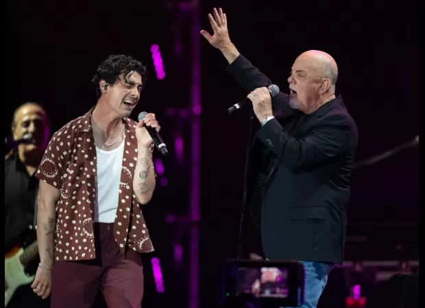 Joe hit back at a fan who criticized his performance with Billy Joel, showing his epic response.