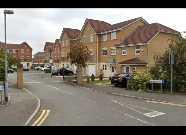 Police searching for suspect who left London and is believed to be in Hampshire after stabbing.