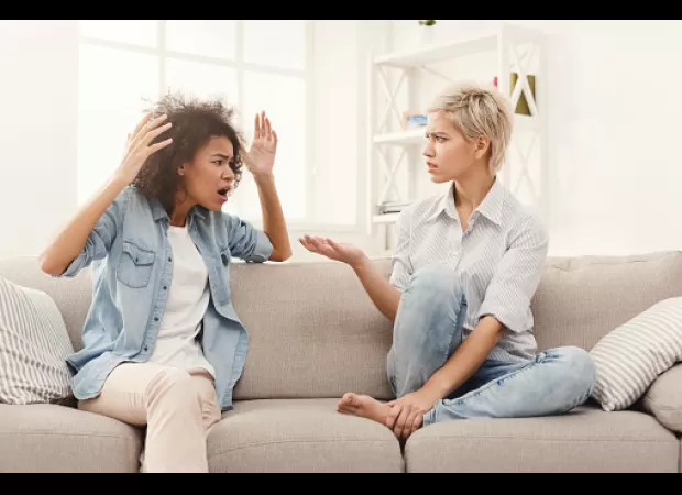 Bride copied sister-in-law's wedding, including the dress, resulting in criticism.