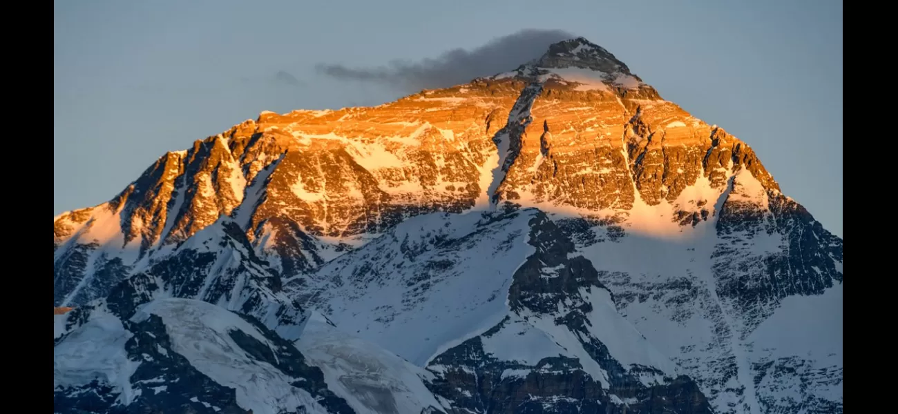 Foreign nationals on helicopter missing near Mt. Everest.