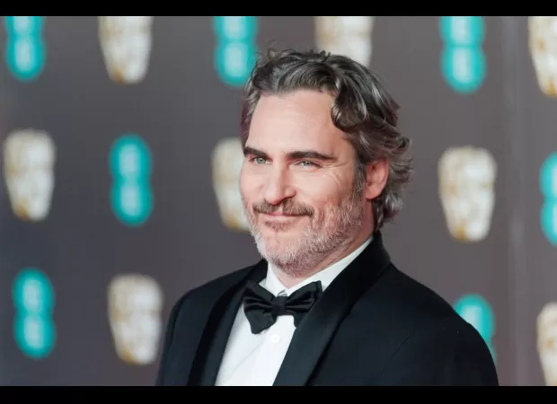 Joaquin Phoenix's strange accent in Napoleon trailer confuses viewers; 