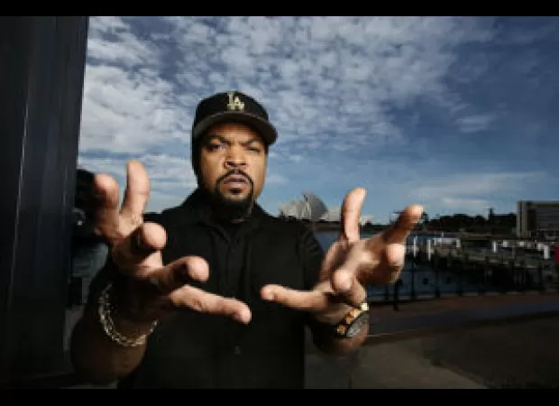 Ice Cube praised for being a civil rights leader by RFK Jr. on Twitter.