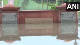 Yamuna water level rises to 206.14 m, resulting in water-logging at Rajghat, ITO & Akshardham in Delhi.